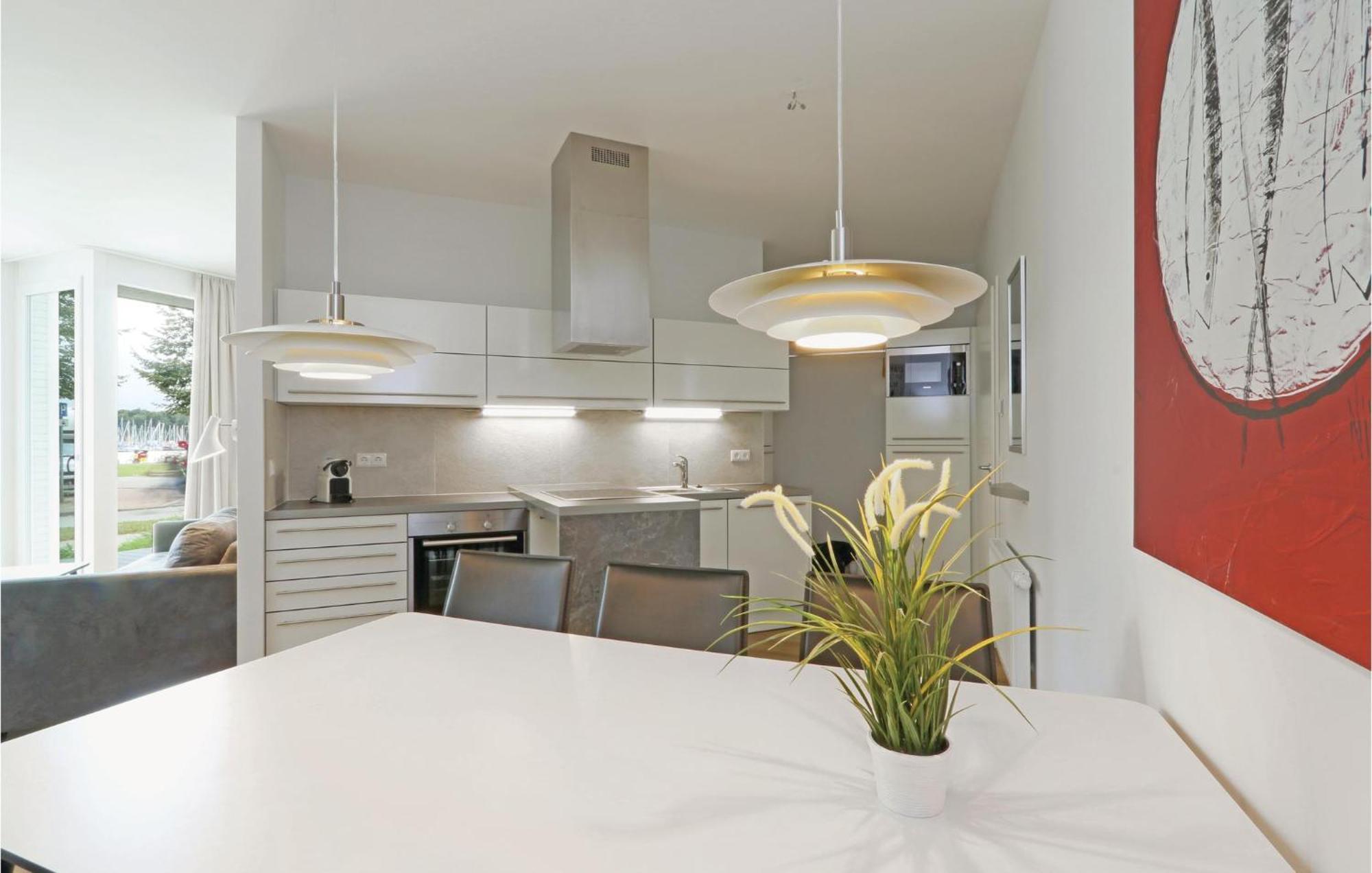 Lovely Apartment In Luebeck Travemuende With Sauna Exteriör bild