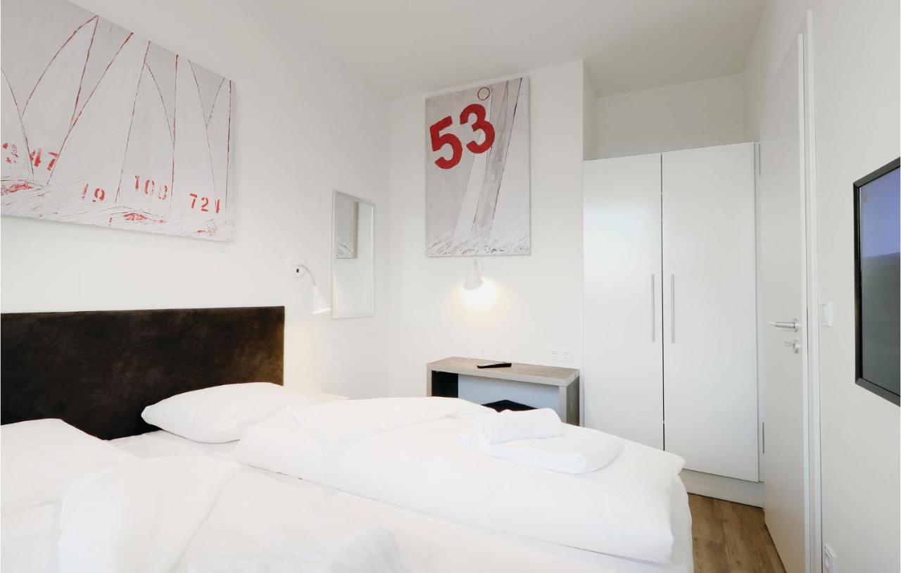 Lovely Apartment In Luebeck Travemuende With Sauna Exteriör bild
