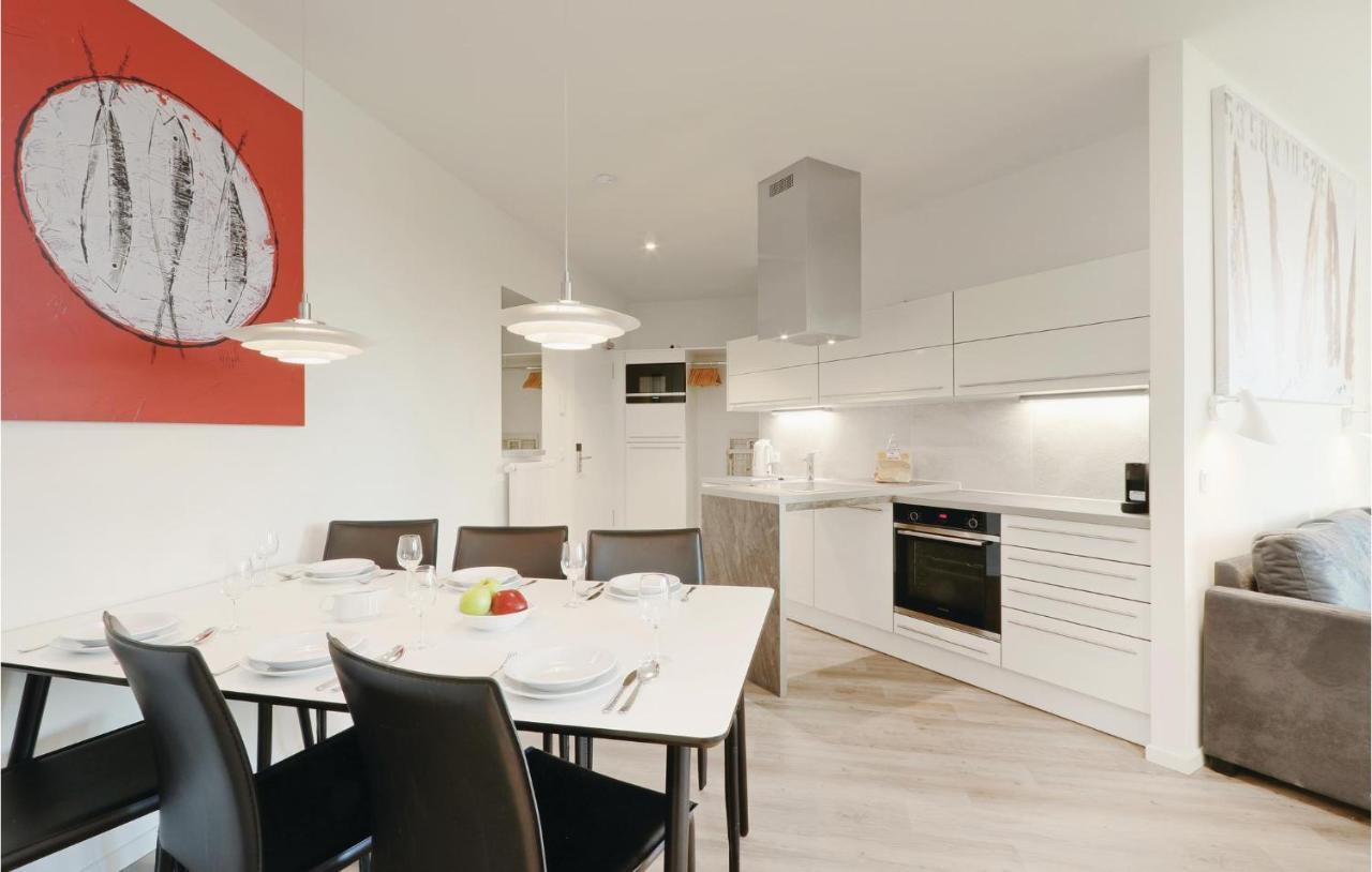 Lovely Apartment In Luebeck Travemuende With Sauna Exteriör bild