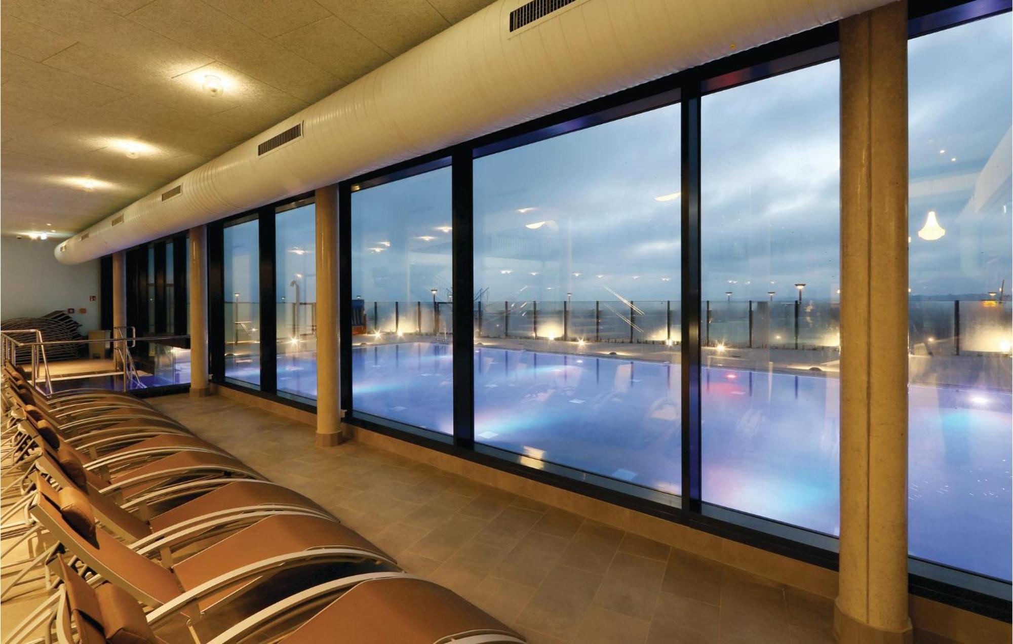 Lovely Apartment In Luebeck Travemuende With Sauna Exteriör bild